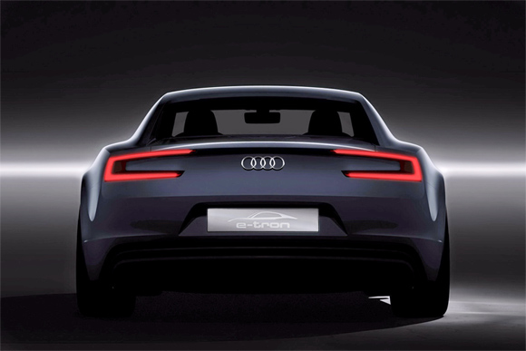Audi e-tron concept:  E-Tron